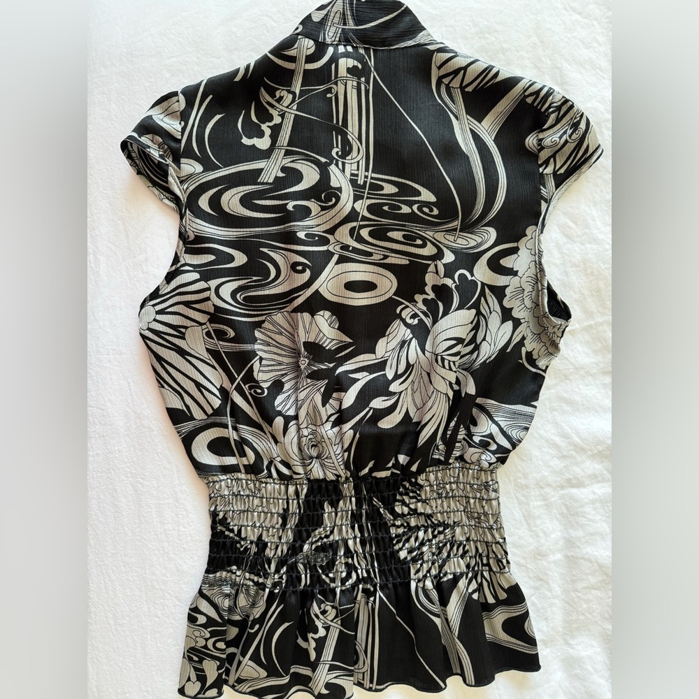 Black/Silver floral pattern top - Picture 3 of 15